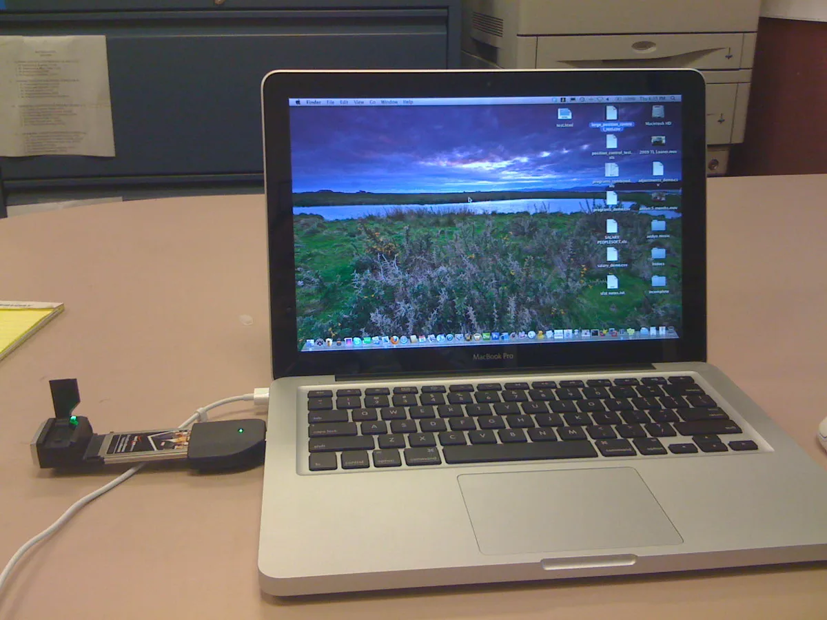 macbook pro mb990lla